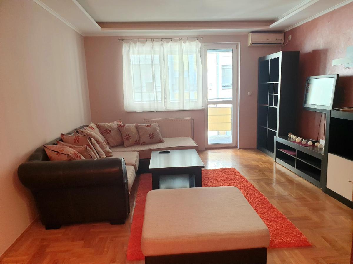 Apartman Mirage سريمسكا ميتروفيكا المظهر الخارجي الصورة